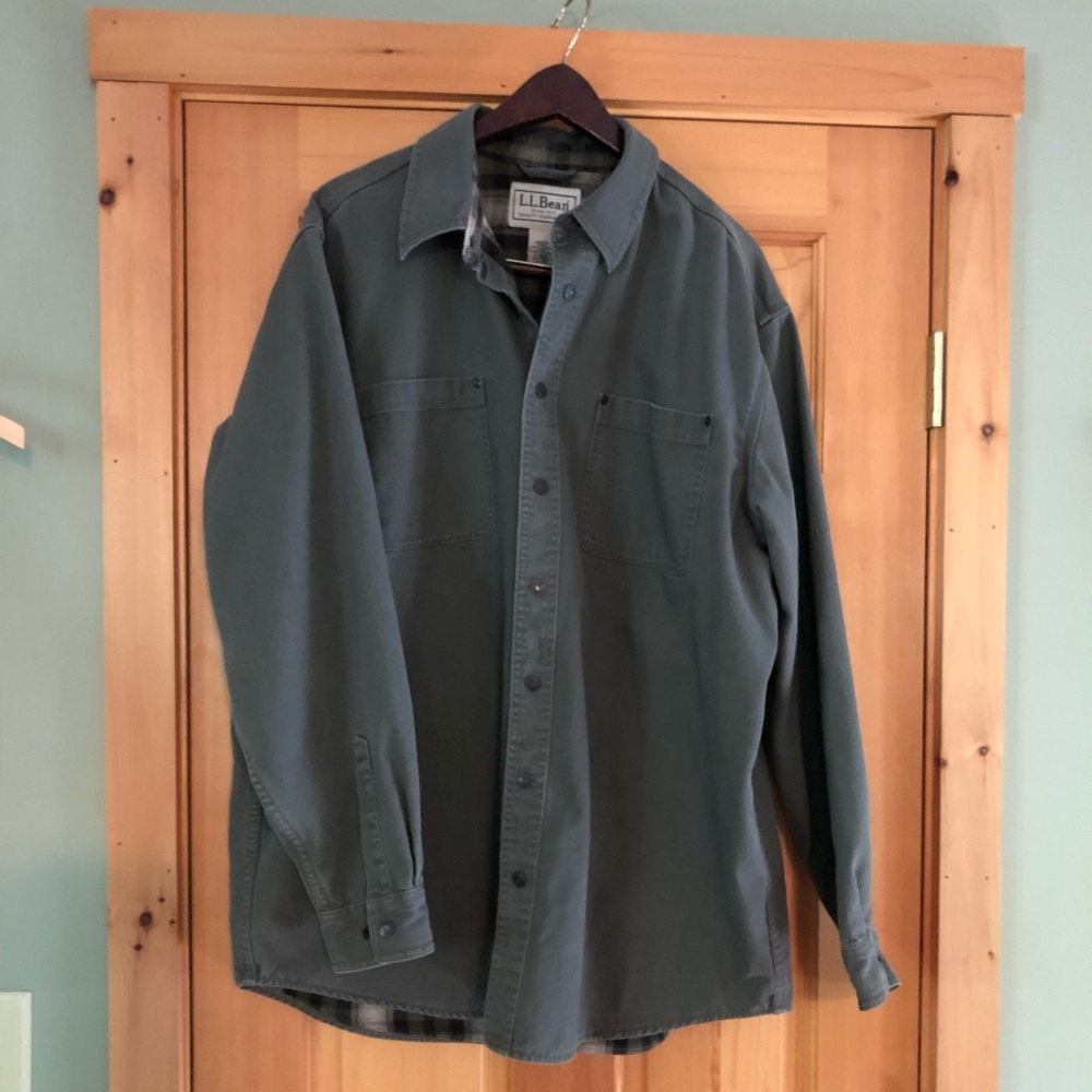 L.L. Beans Men’ Flannel lined Hurricane shirt, size L, traditional fit